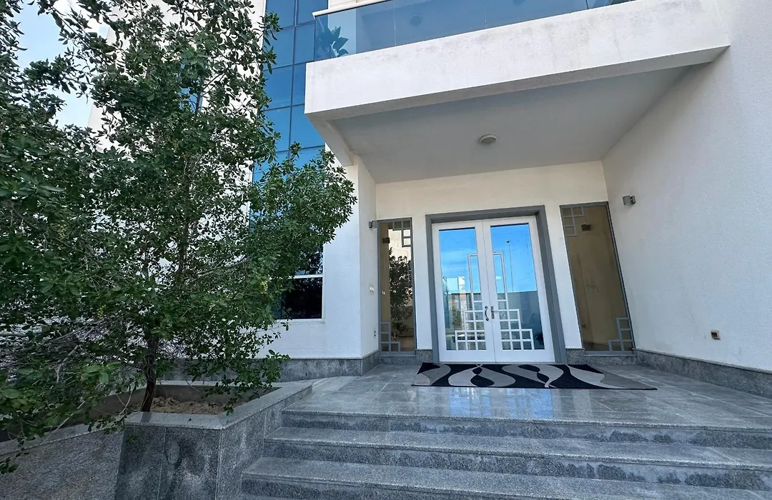 Five Star Villa Near Airport-1