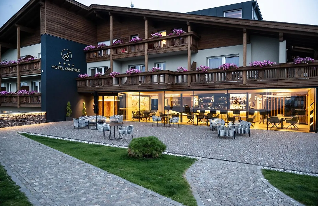 Hotel Santner Alpine Sport & Relax-1