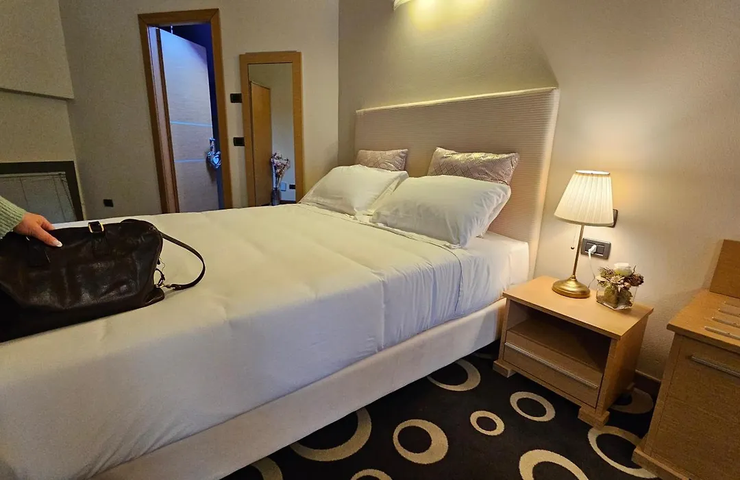 Select Executive Residence-1