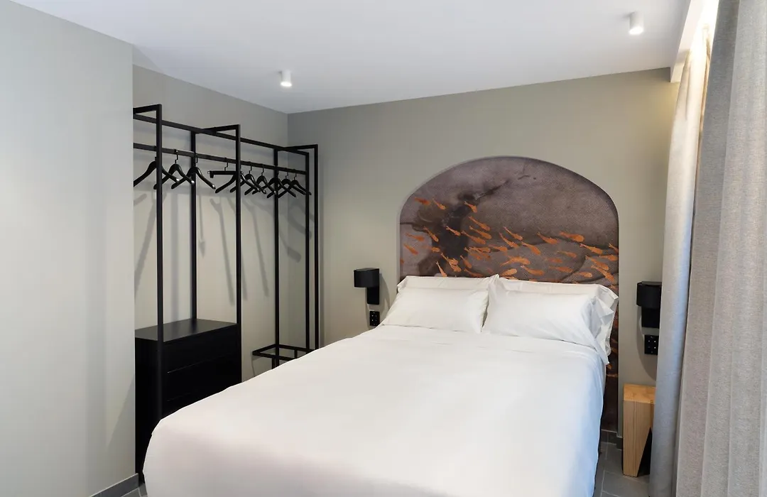 Mauro Suites-1