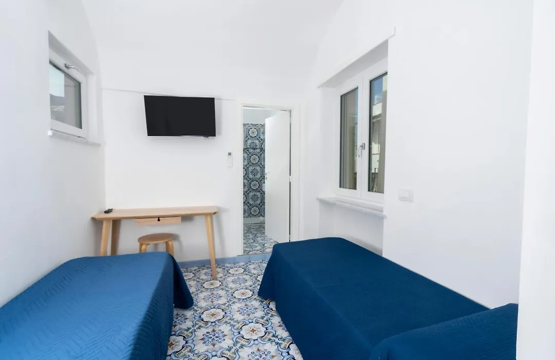 Guest House La Piazzetta-1