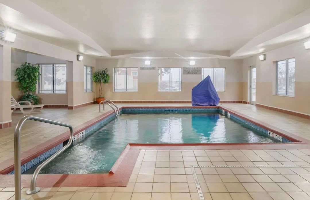 Country Inn & Suites By Radisson, Columbia, Mo-1