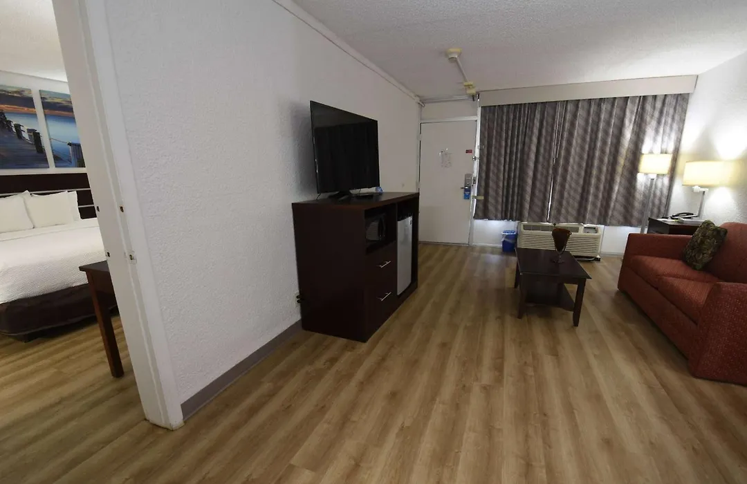 Days Inn By Wyndham Stuart-1