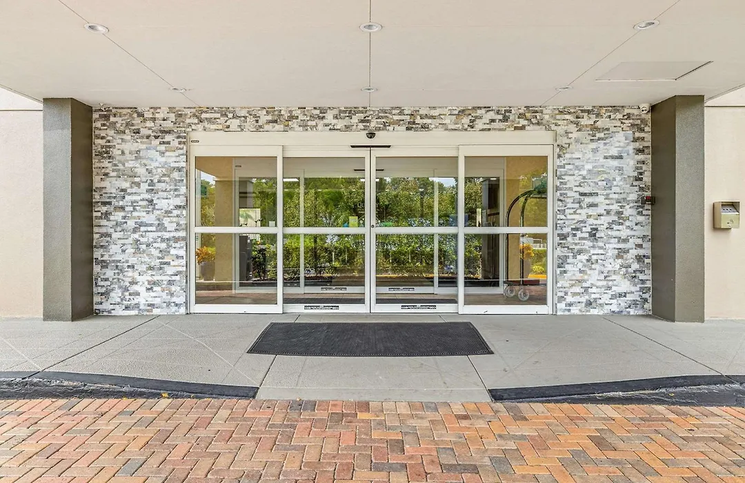Quality Inn & Suites Tampa Near Fairgrounds And Casino-1
