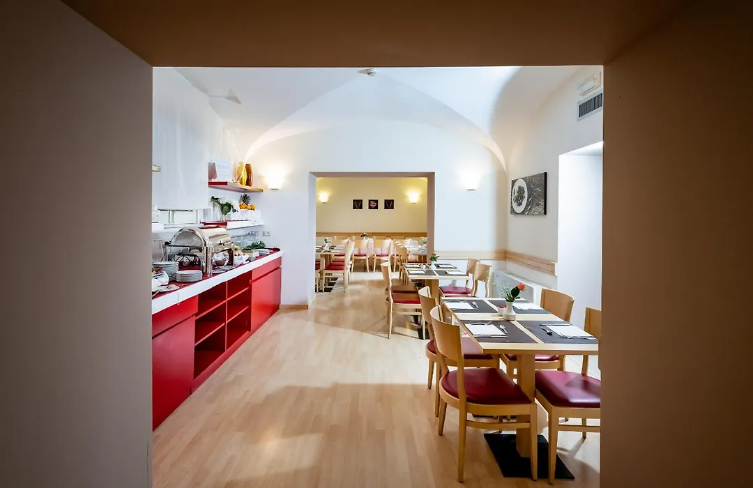 Hotel Garibaldi-1