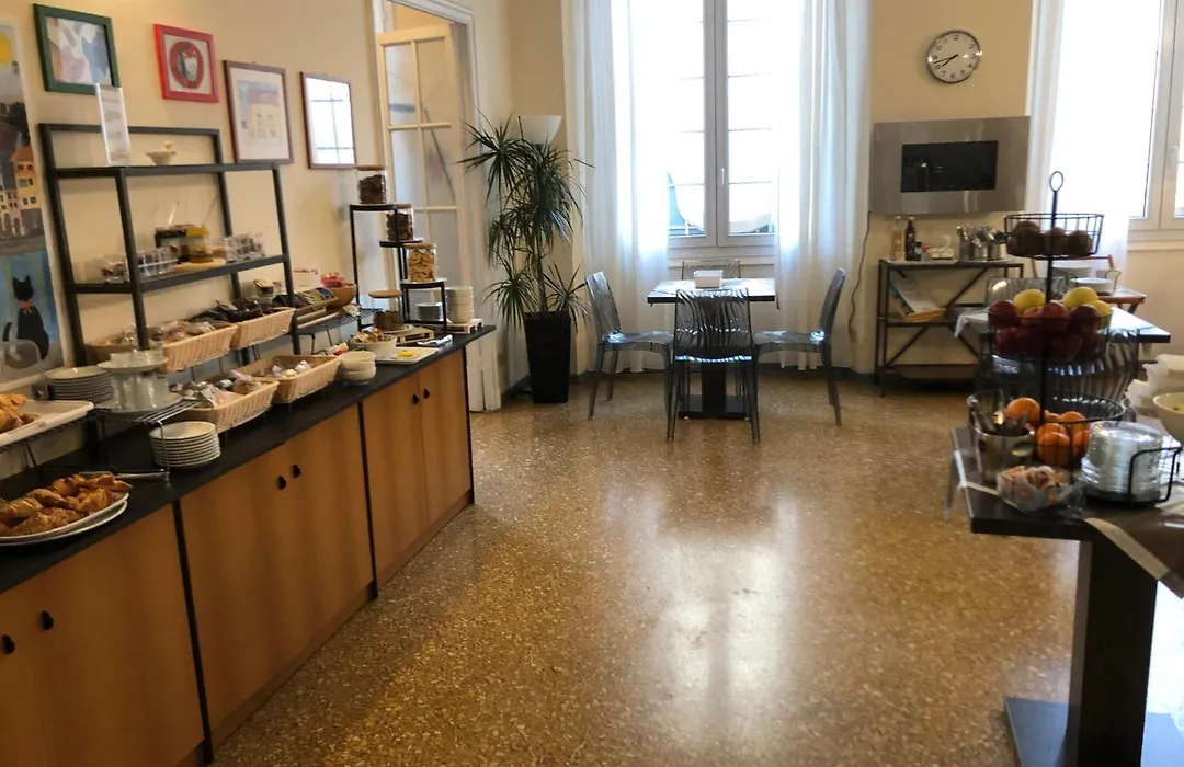 Hotel Cairoli-1
