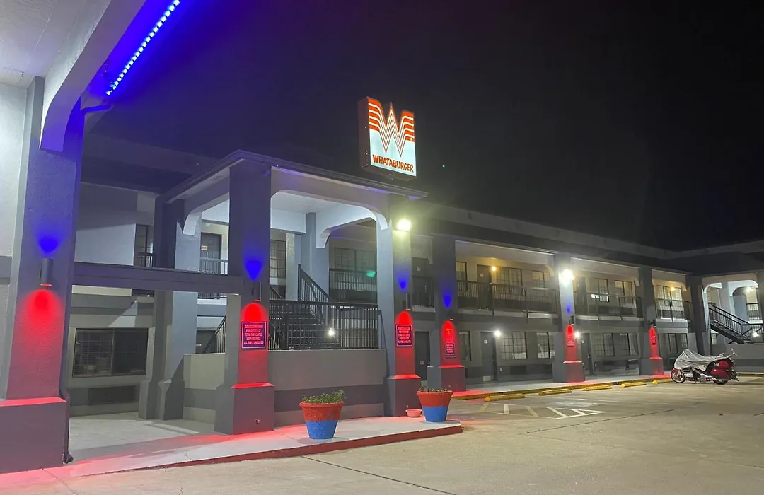 Texas Inn And Suites Raymondville-1