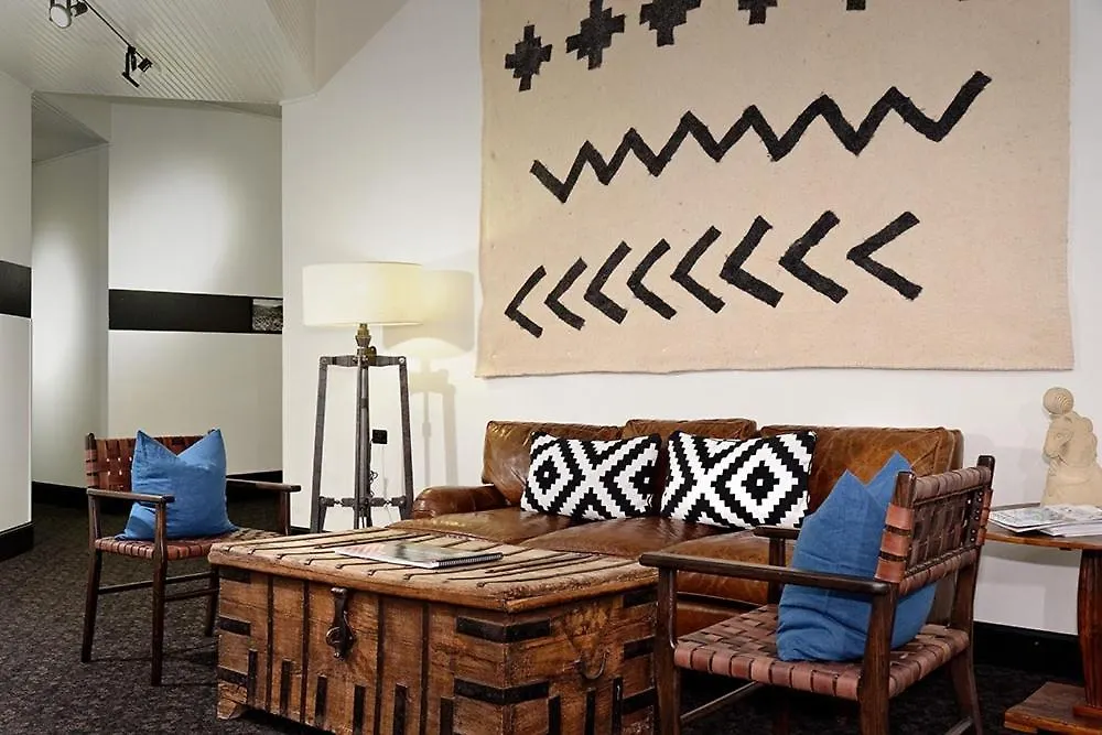 Independence Square 211, Chic Hotel Room With Mountain Views, A/C, & Rooftop Hot Tub-1
