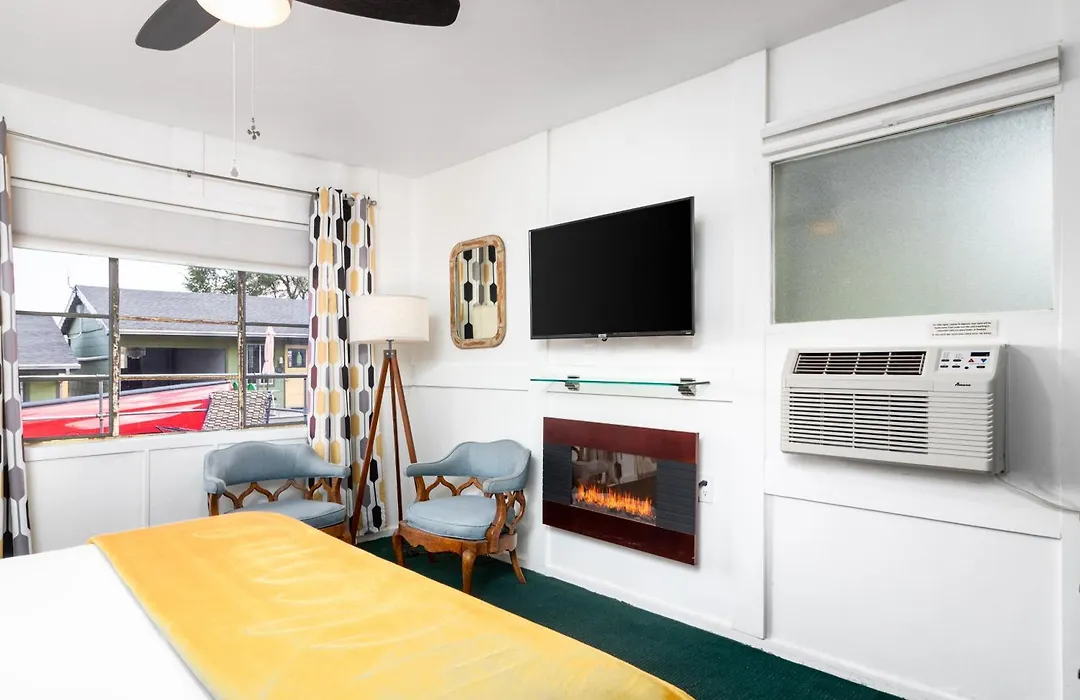 The Motor Lodge-1