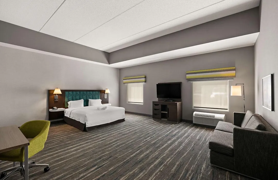 Hampton Inn & Suites Poughkeepsie-1