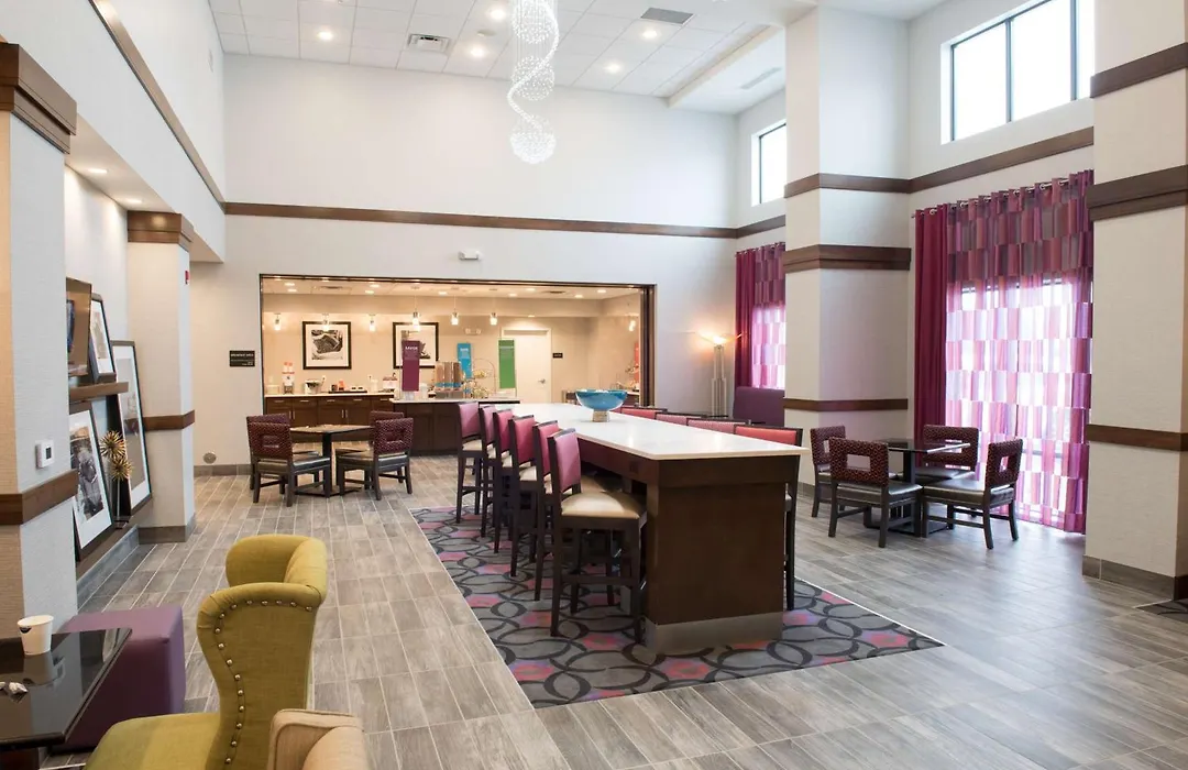 Hampton Inn & Suites Bay City-1
