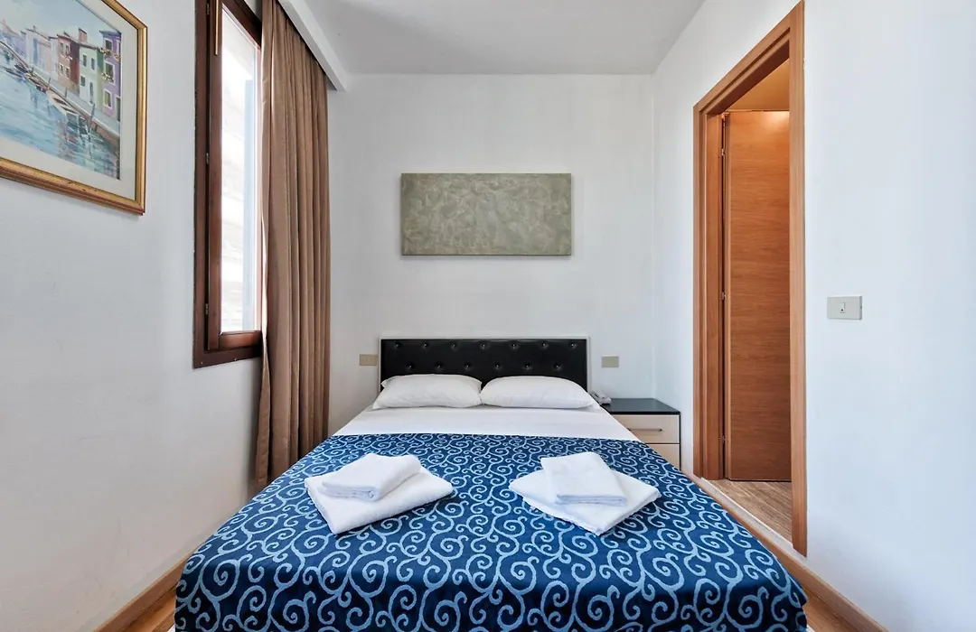 Hotel Trieste-1