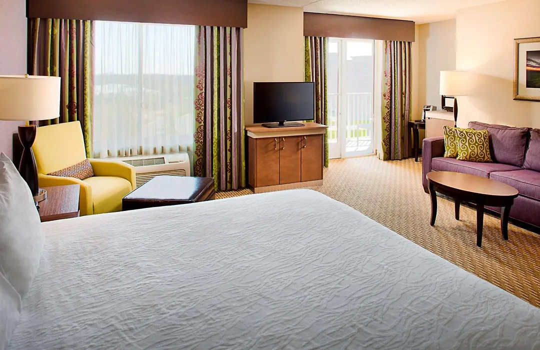 Hilton Garden Inn Hartford North-Bradley International Airport-1