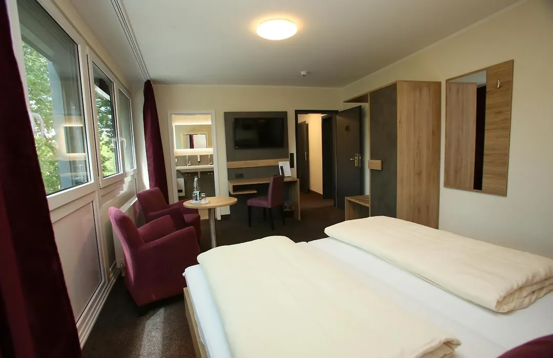 Hotel Münchner Hof-1