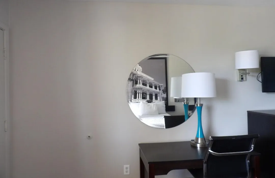 Super 8 By Wyndham Ocean Springs Biloxi-1