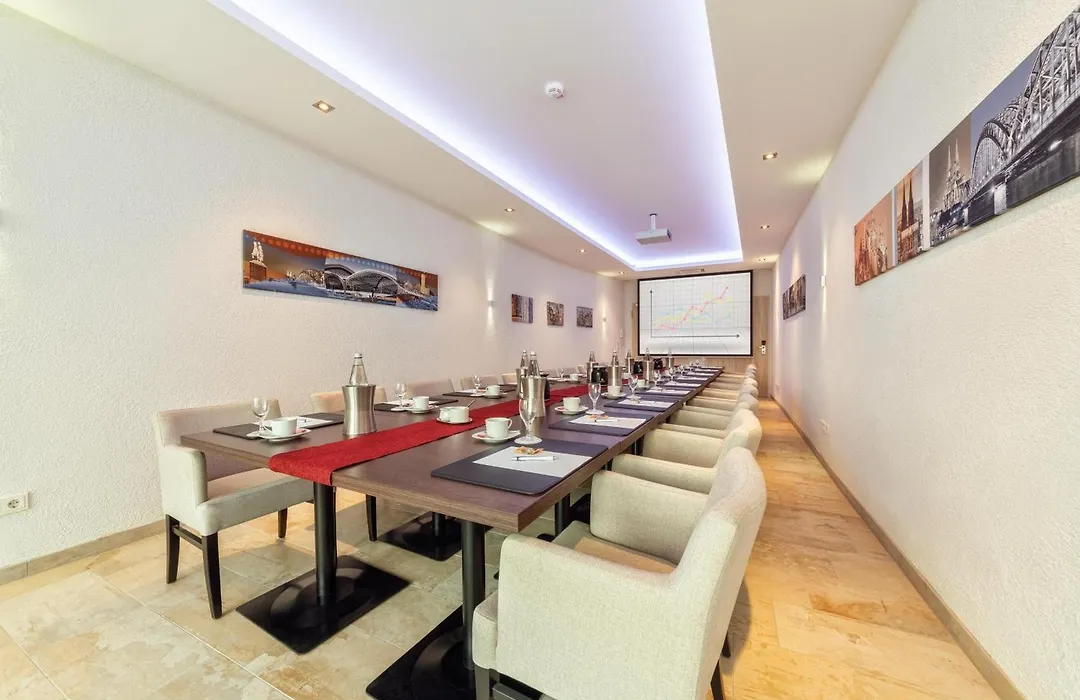 Cityclass Hotel Am Dom-1