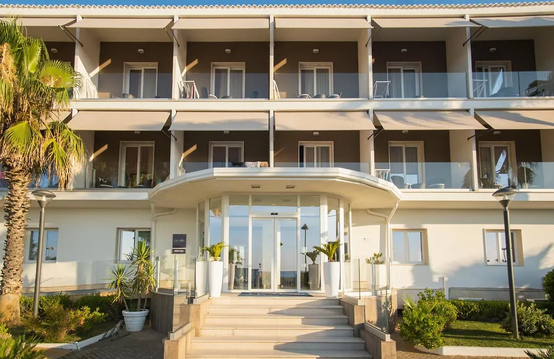 Ticho'S Greenblu Hotel-1