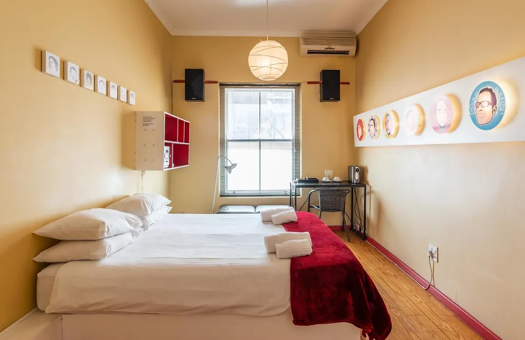 Daddy Long Legs Art Hotel-1
