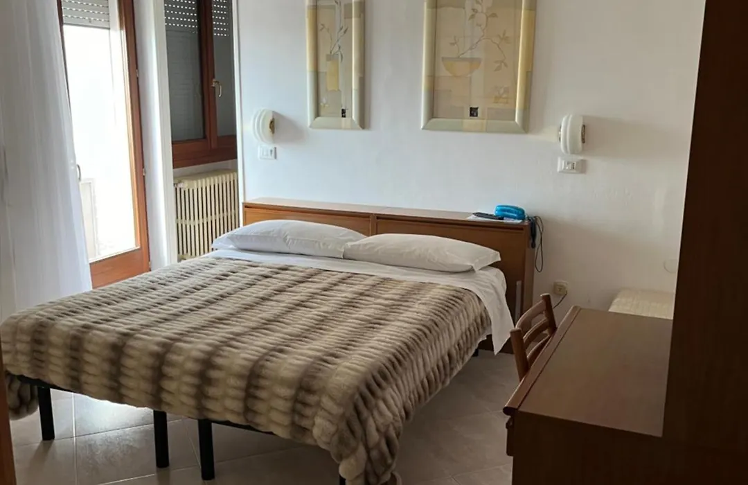 Hotel Touring-1