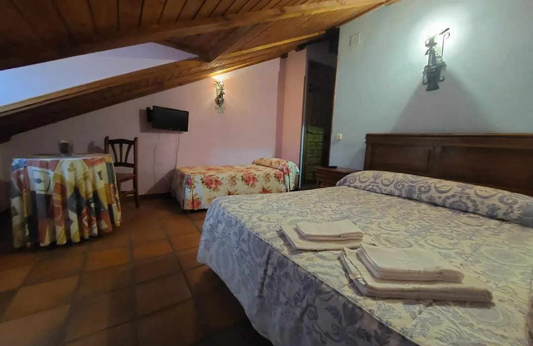 Hostal restaurante Villa de Sepúlveda-1
