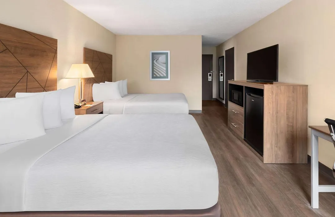 Wingate By Wyndham Troy-1