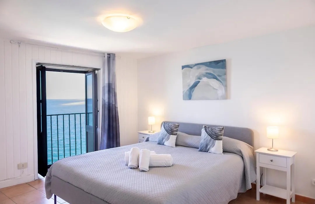 Dolce Vita Rooms And Apartments-1