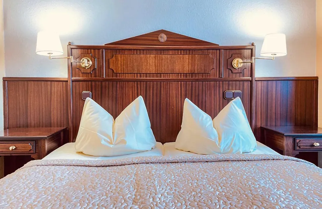 Strandhotel Graal-Müritz-1