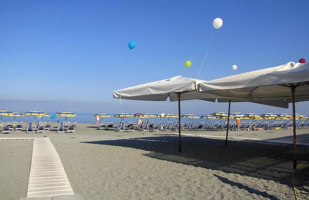 Hotel La Tonnara-1