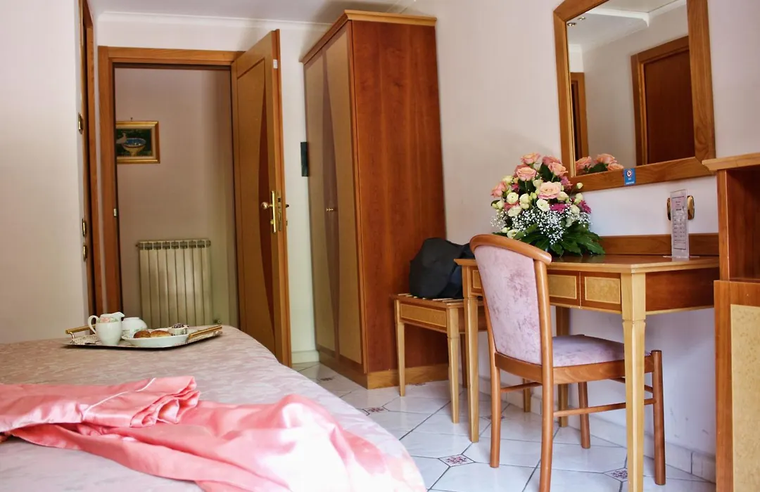 Hotel Savoia Sorrento-1