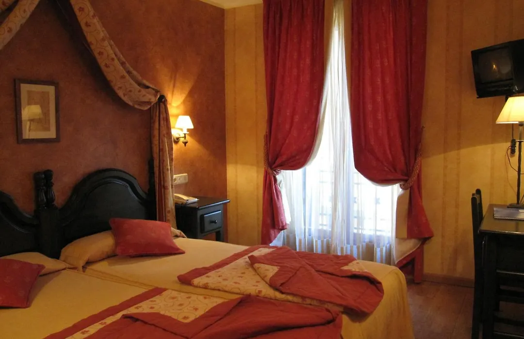 Hotel Pradas Ordesa-1