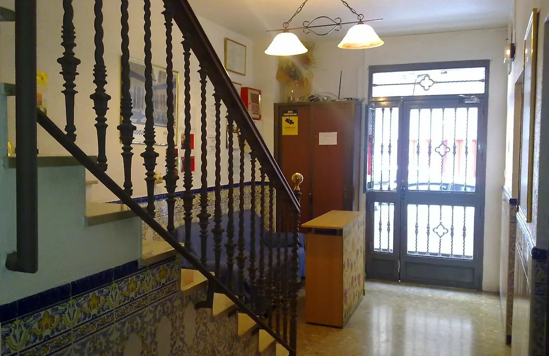 Ab Pension Granada-1
