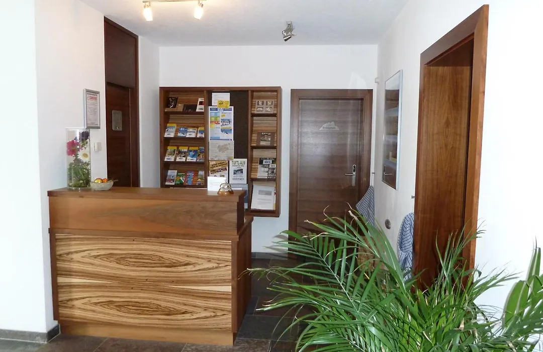 Apart Ideal-1