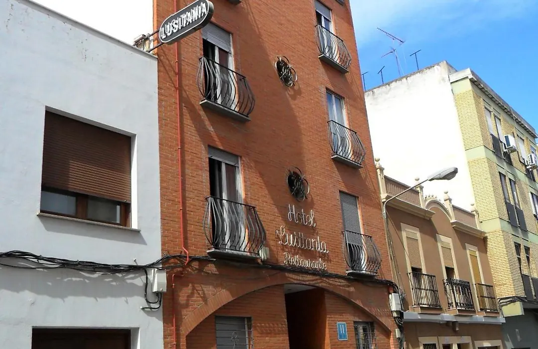 Hotel Lusitania, Centro Ciudad, Parking Privado-1