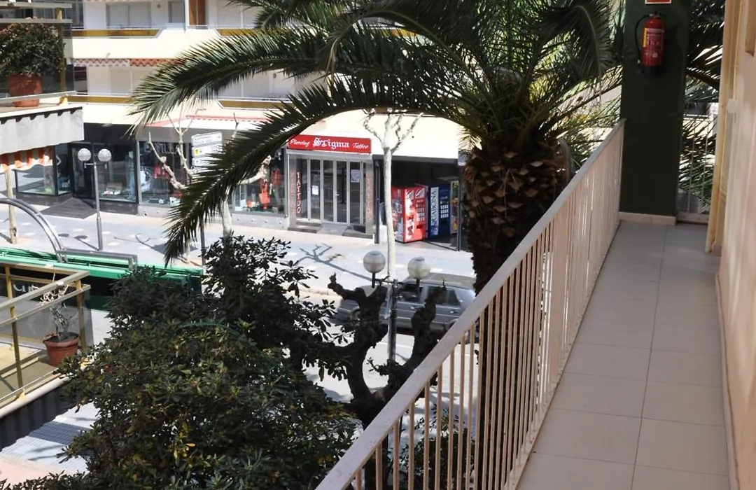 Hostal Montsant-1