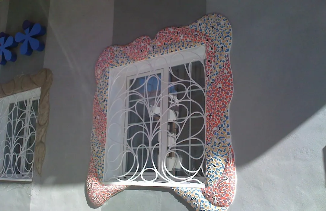 Hostal Gaudi Cuenca-1