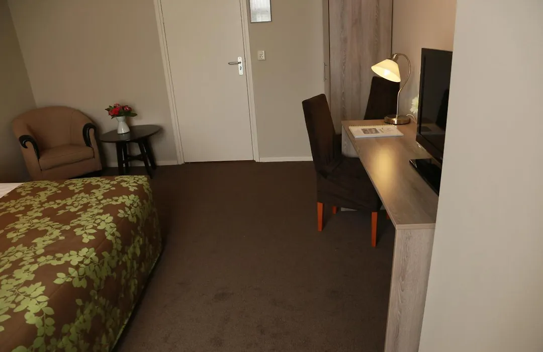 Hotel Old Dutch Bergen op Zoom-1