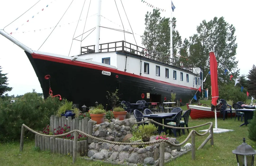 Hotelschiff Stinne-1
