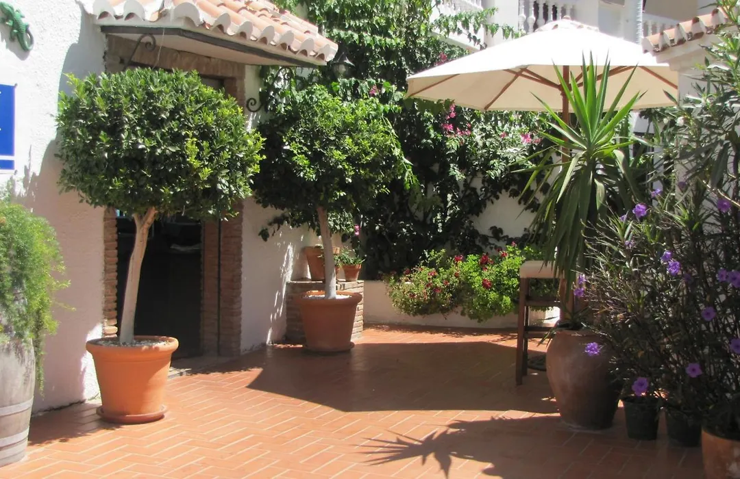 Hostal Avalon-1