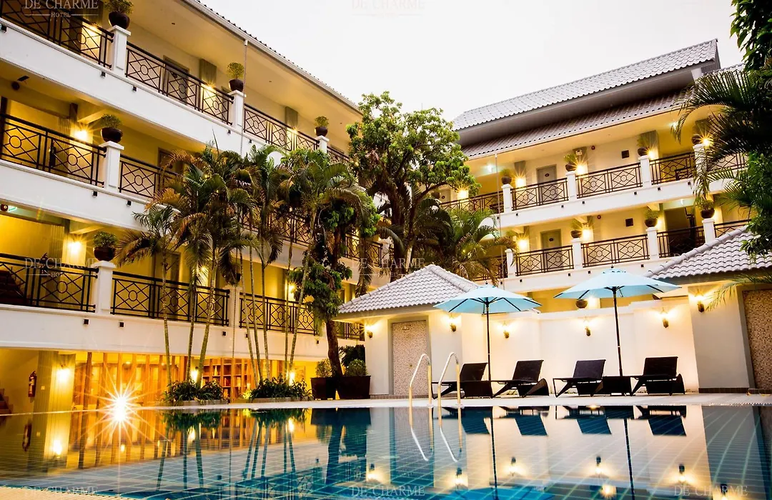 Decharme Hotel-1