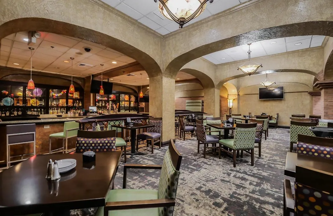 Crowne Plaza Cleveland Airport By Ihg-1