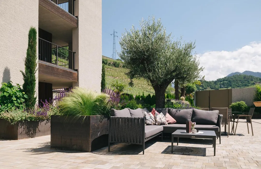 Weingut&Genusshotel Spitalerhof Superior-1