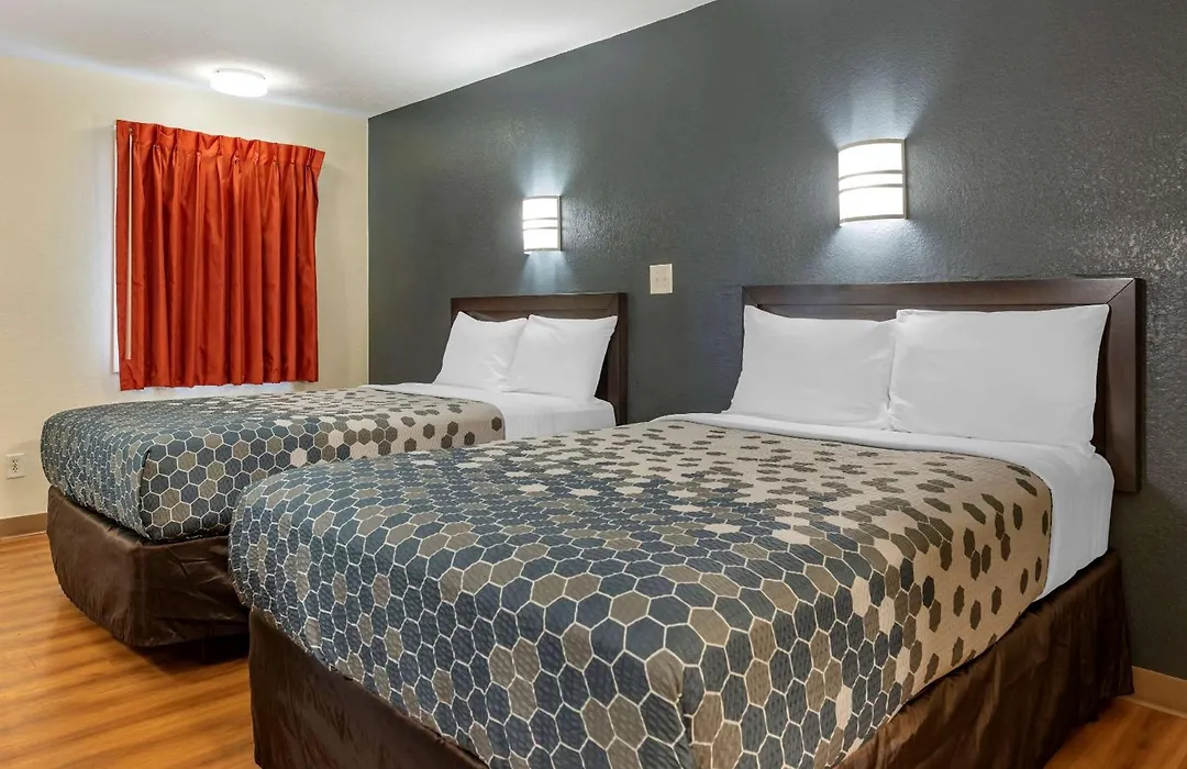 Quality Inn & Suites Columbus West-1