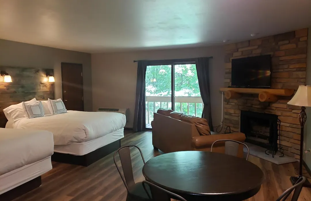Rib Mountain Inn-1