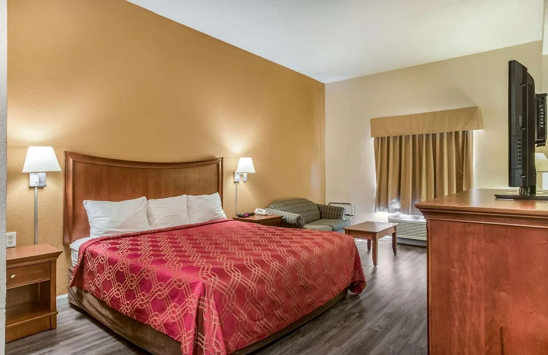 Econo Lodge Inn & Suites Marietta Near Dobbins Arb-1
