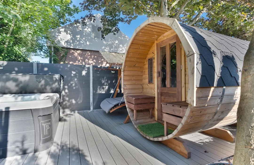 Voormalige Gevangenis Cel bij B&B Gezond aan Zee - Toegang Wellnesstuin meerprijs-1