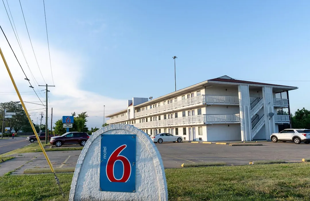 Motel 6-Cincinnati, Oh-1