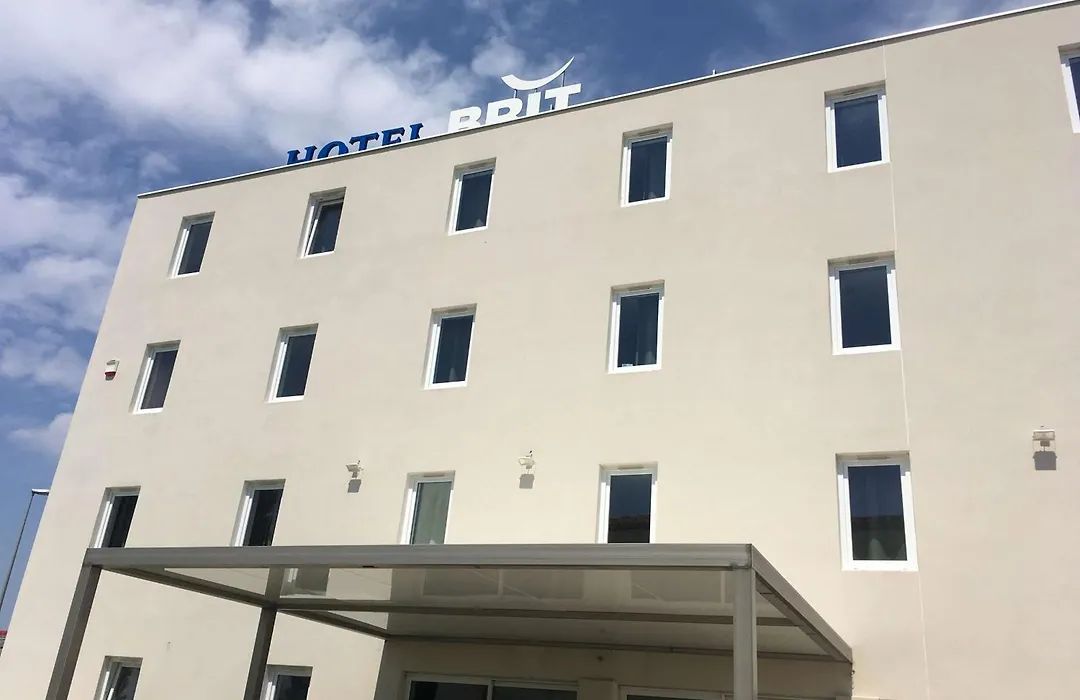 Brit Hotel Martigues Nord-1