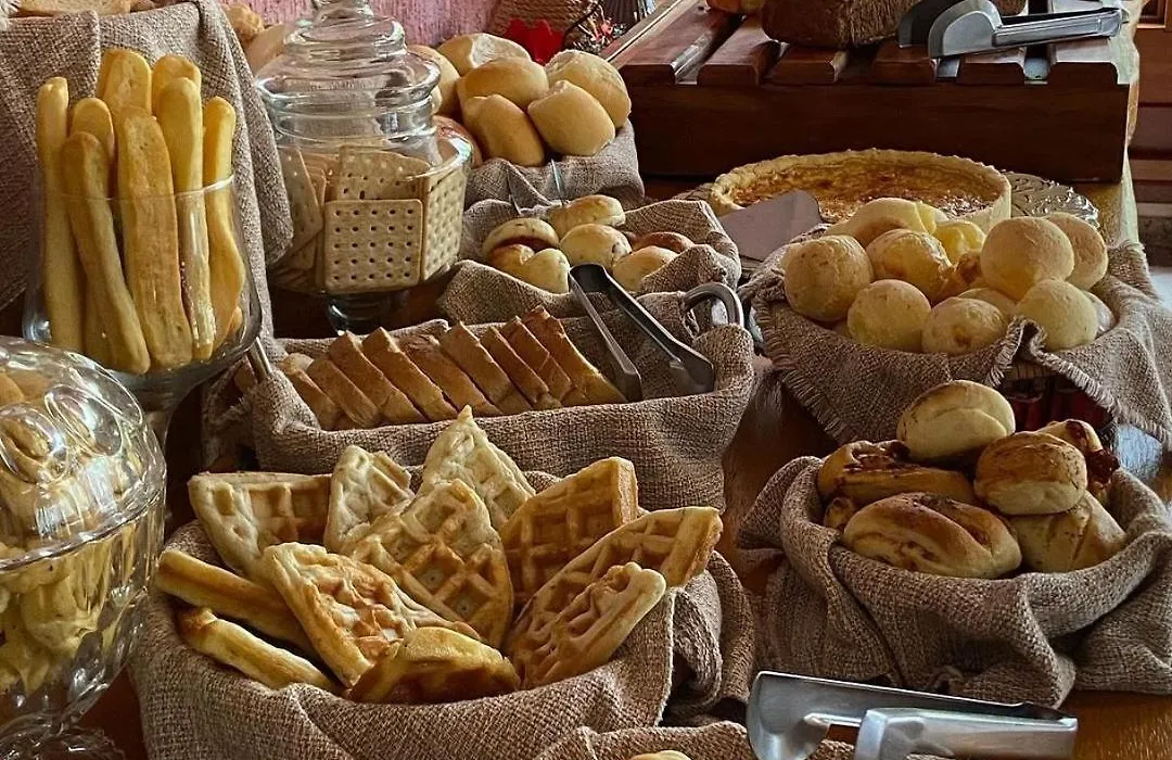 Pousada Aracê-1