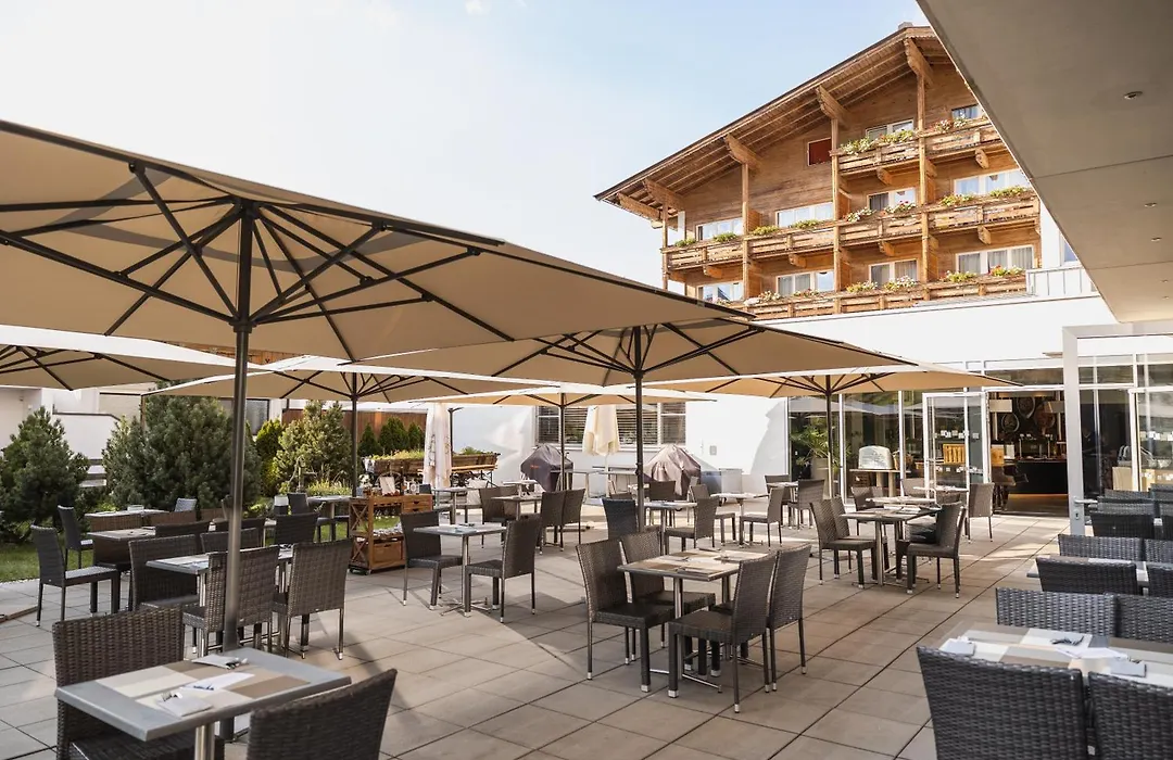 Alpenhotel Kaiserfels-1