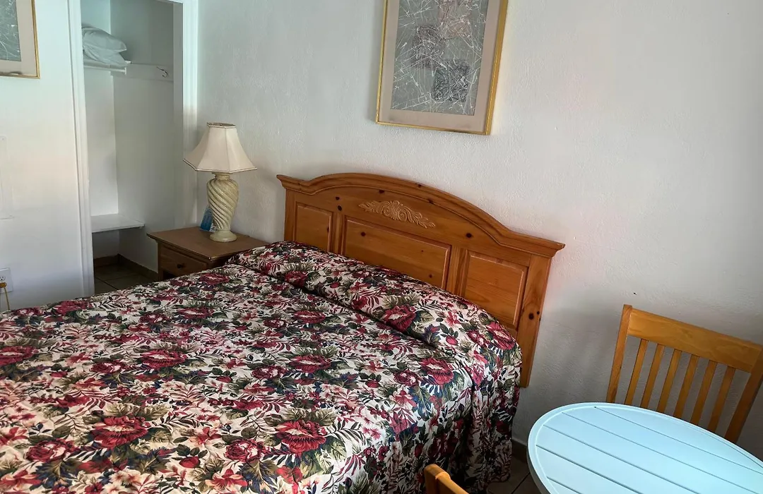 El Ray Motel-1